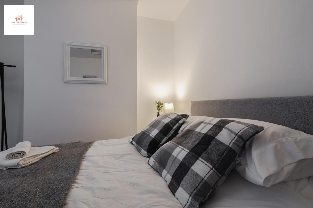 2 Bedroom House Liverpool- Large & Cosy- Sleeps 5 By Hinkley Homes Short Lets & Serviced Accommodation Екстериор снимка