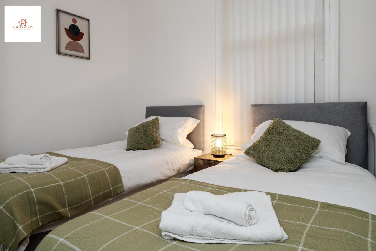 2 Bedroom House Liverpool- Large & Cosy- Sleeps 5 By Hinkley Homes Short Lets & Serviced Accommodation Екстериор снимка