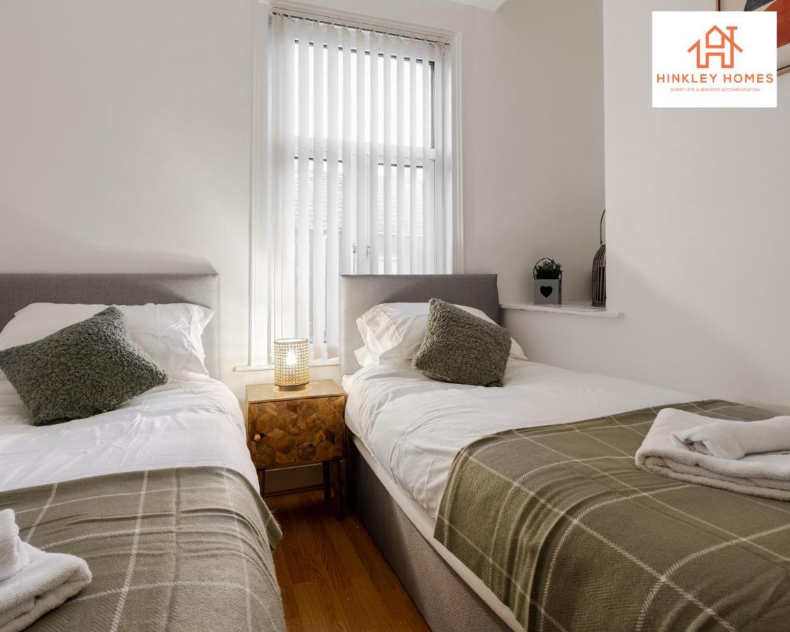 2 Bedroom House Liverpool- Large & Cosy- Sleeps 5 By Hinkley Homes Short Lets & Serviced Accommodation Екстериор снимка