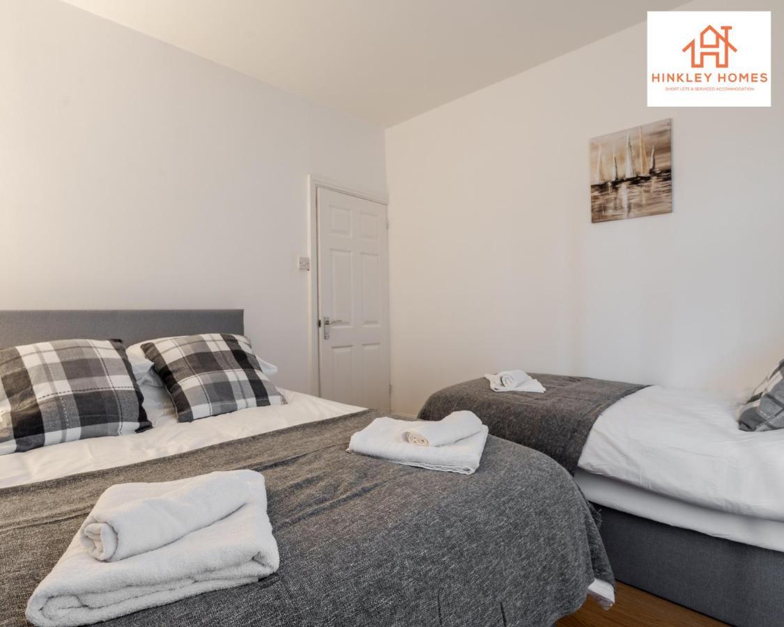 2 Bedroom House Liverpool- Large & Cosy- Sleeps 5 By Hinkley Homes Short Lets & Serviced Accommodation Екстериор снимка